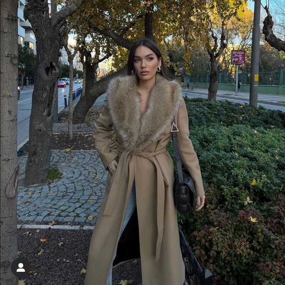Zara Belted Wool Coat with Faux Fur Collar